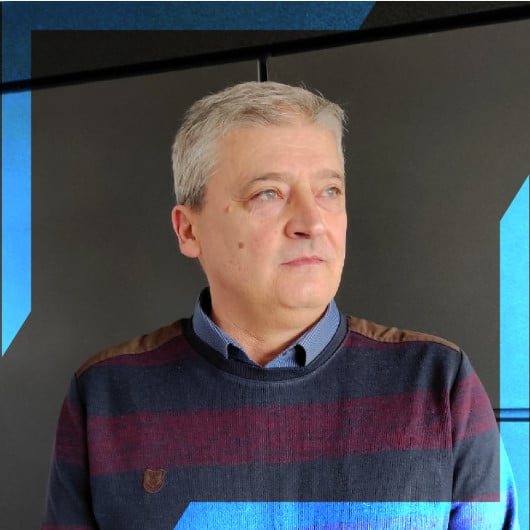 Валентин Младенов